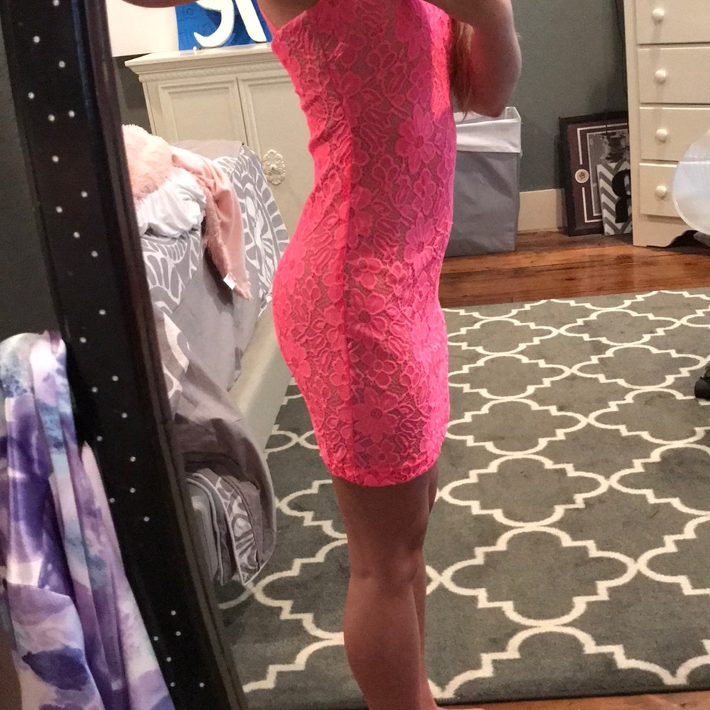 Dress - Picture 3 of 4